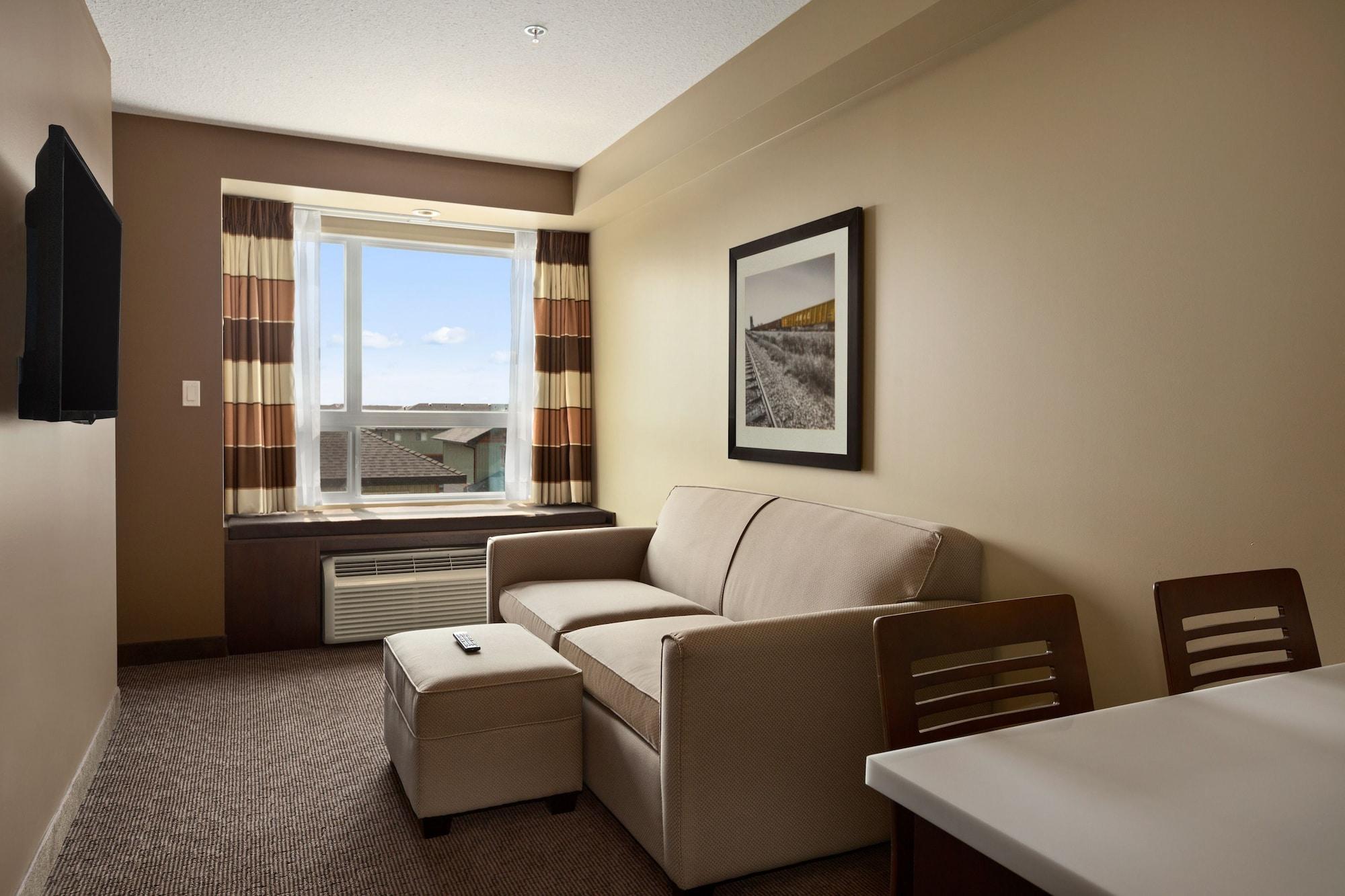 Microtel Inn & Suites By Wyndham Уайткорт Екстериор снимка