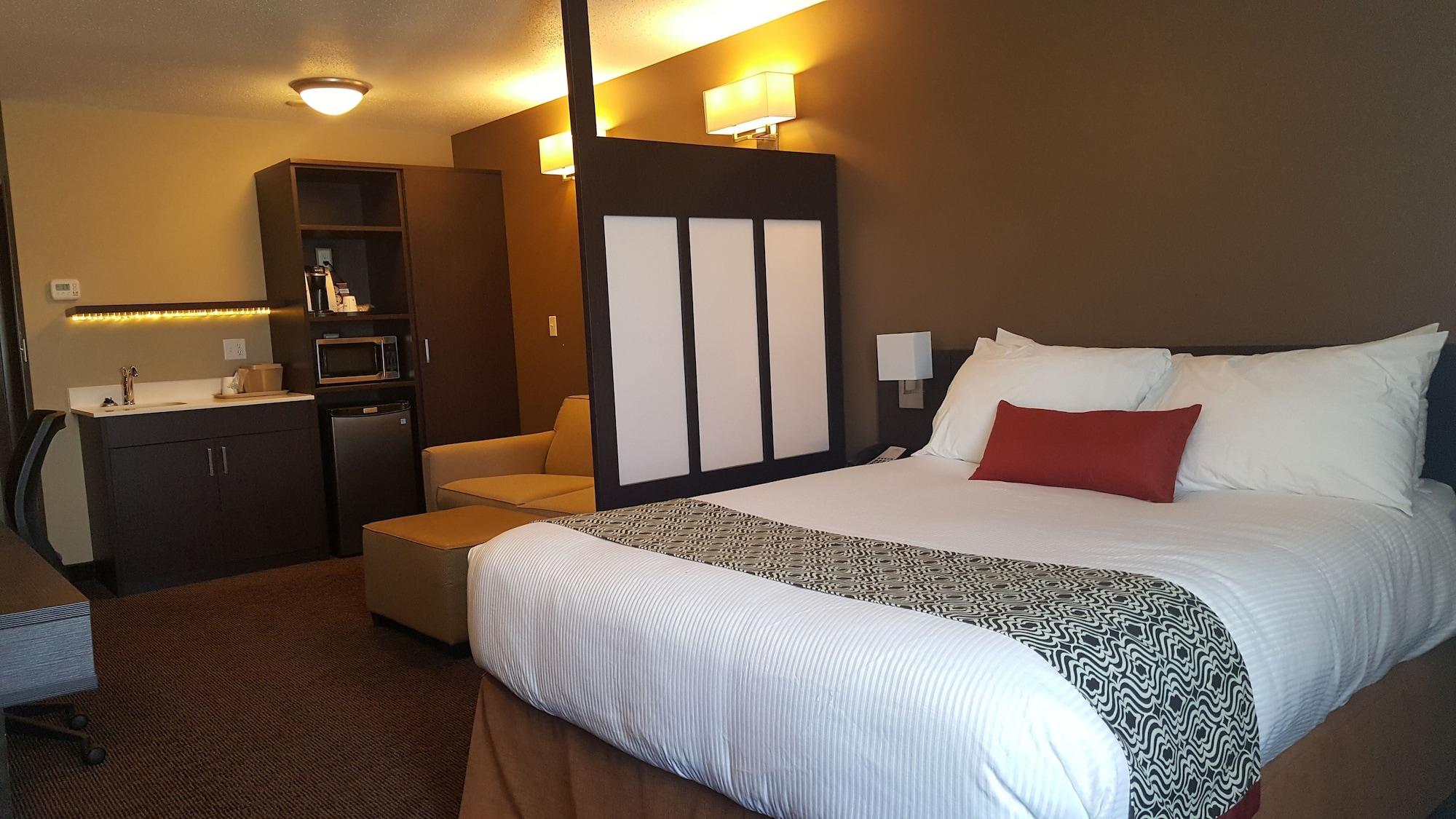 Microtel Inn & Suites By Wyndham Уайткорт Екстериор снимка
